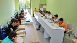 Geyve'de Kur'an Kursu Öğrencileri Arasında Bilgi Yarışması Heyecanı