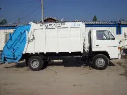 Geyve Belediyesi Temizlik işleri, araçların bakımlarını tamamladı