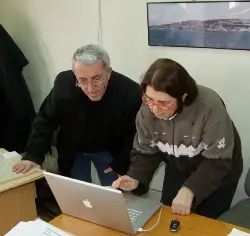 Gazeteci Namık Cihan araştırmlarını sürdürüyor