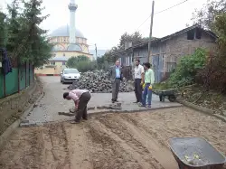 Orman sokakta parke çalışmaları devam ediyor