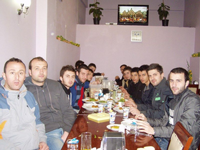 Galibiyet yemekle kutlandı