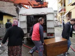 Geyve'de yangın korkuttu