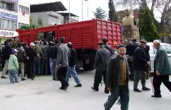 Orman İşletme Müdürlüğü Fidan Dağıttı