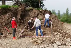 Roma Mezarına Kurtarma Kazısı Yapıldı