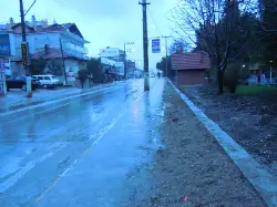 Yaya Kaldırımı Genişletme Çalışmaları Devam Ediyor
