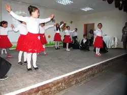 Türkçeden Başka Dil Kullanılmamalı