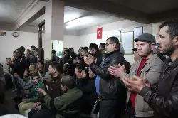 Kır’dan Gövde Gösterisi