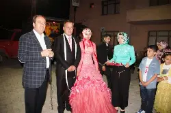 Esra ile Ercan Nişanlandı