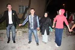 Esra ile Ercan Nişanlandı