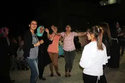 Esra ile Ercan Nişanlandı