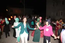 Esra ile Ercan Nişanlandı