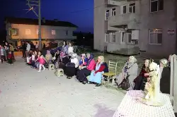 Esra ile Ercan Nişanlandı