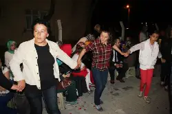 Esra ile Ercan Nişanlandı