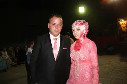 Esra ile Ercan Nişanlandı