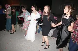 Esra ile Ercan Nişanlandı
