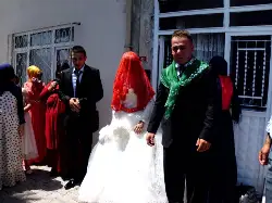 Esra ile Ercan Evlendi