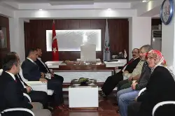 Vali Coş Diyalogu Seviyor