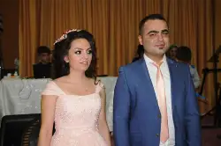 Meltem ile Engin Nişanlandı