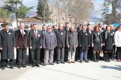 Çanakkale ve Şehitler İçin Çelenk Koyma Töreni Yapıldı