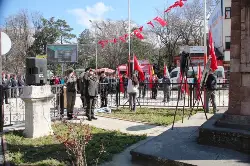Çanakkale ve Şehitler İçin Çelenk Koyma Töreni Yapıldı