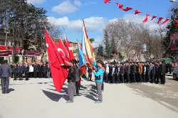 Çanakkale ve Şehitler İçin Çelenk Koyma Töreni Yapıldı