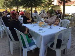 İMAM HATİP ANNELERİ KAHVALTIDA BULUŞTU