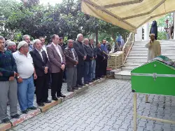 ASIRLIK NİNE VEFAT ETTİ