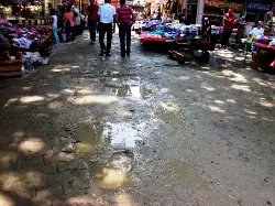 Atıksu İçinde Pazar!