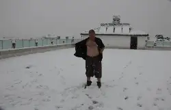Üşümeyen Efsane Adam'dan Kar Şov!