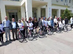 GEYVE ANADOLU SAĞLIK MESLEK LİSESİ 2 BİSİKLET KAZANDI