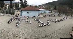 ÜÇ, BİR DÖRT