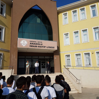 Geyve Anadolu İmam Hatip Lisesinde karne töreni