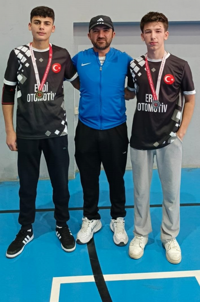 Bilek Güreşi Müsabakası