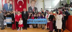GEYVE'DE CUMHURİYET BAYRAMI COŞKUYLA KUTLANDI
