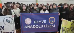 GEYVE'DE CUMHURİYET BAYRAMI COŞKUYLA KUTLANDI