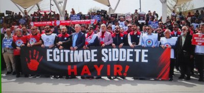 Sakarya'da öğretmenler iş bıraktı, basın açıklaması yaptı!