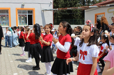 Ahmet Yesevi'de Şenlik Coşkusu