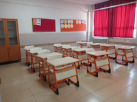 AKDOĞAN OKULU MODERN SIRALARA KAVUŞTU